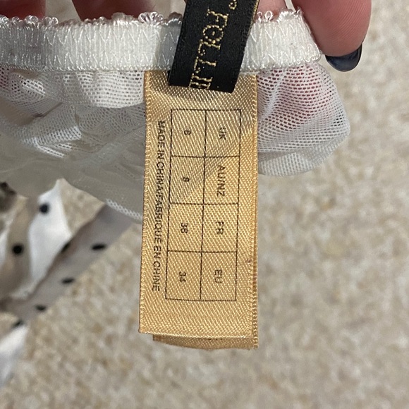 Dita Von Teese Von Follies White Polka Dot Set - Picture 4 of 8